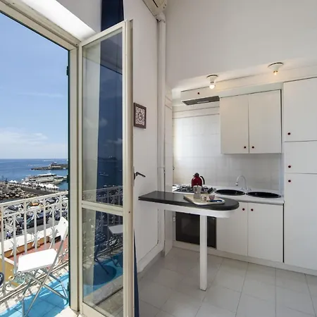 And Passion Apartment *