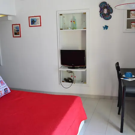 And Passion Apartment *