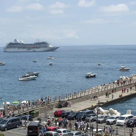 Apartman And Passion